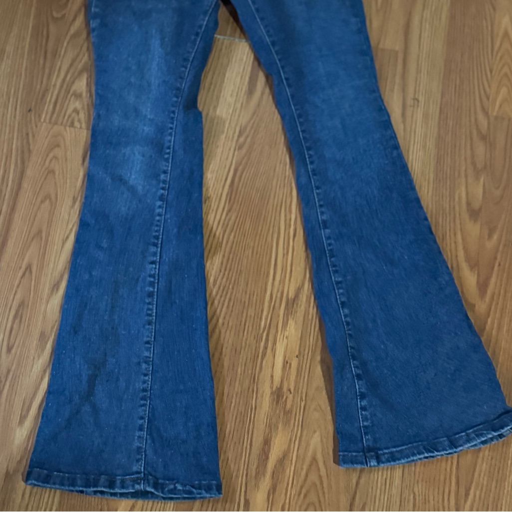 Rise Supply Co Medium Wash Denim Flared Wide Leg Jeans Classic Y2k Basics — image 2 of 8